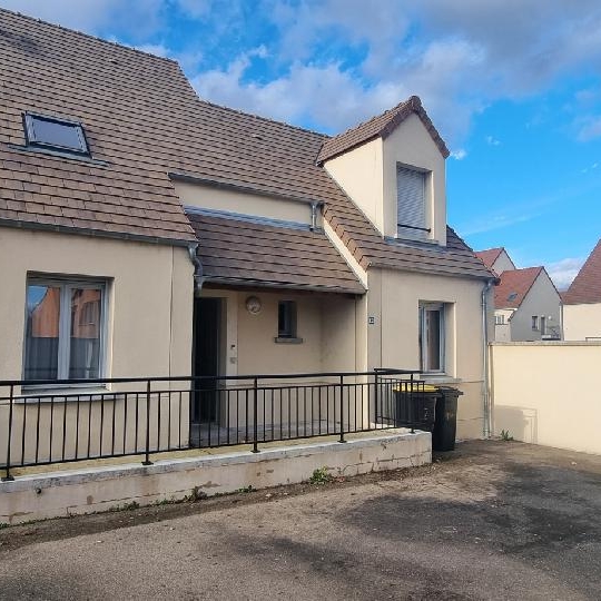  Annonces PROVINS : House | PONT-SUR-YONNE (89140) | 115 m2 | 900 € 