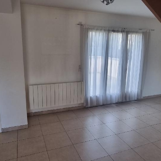  Annonces PROVINS : House | PONT-SUR-YONNE (89140) | 115 m2 | 900 € 