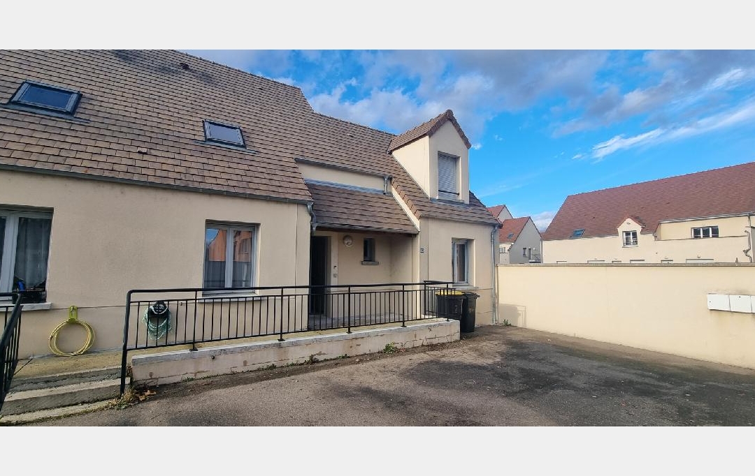 Annonces PROVINS : House | PONT-SUR-YONNE (89140) | 115 m2 | 900 € 