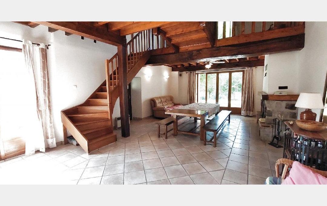 Annonces PROVINS : Maison / Villa | VINNEUF (89140) | 202 m2 | 284 000 € 